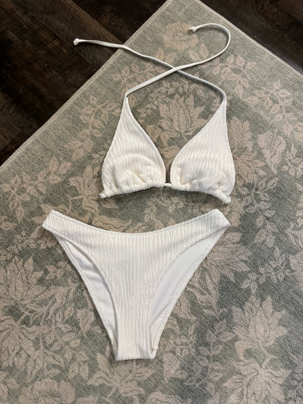H&M - White Bikini Set - Picture 3 of 7